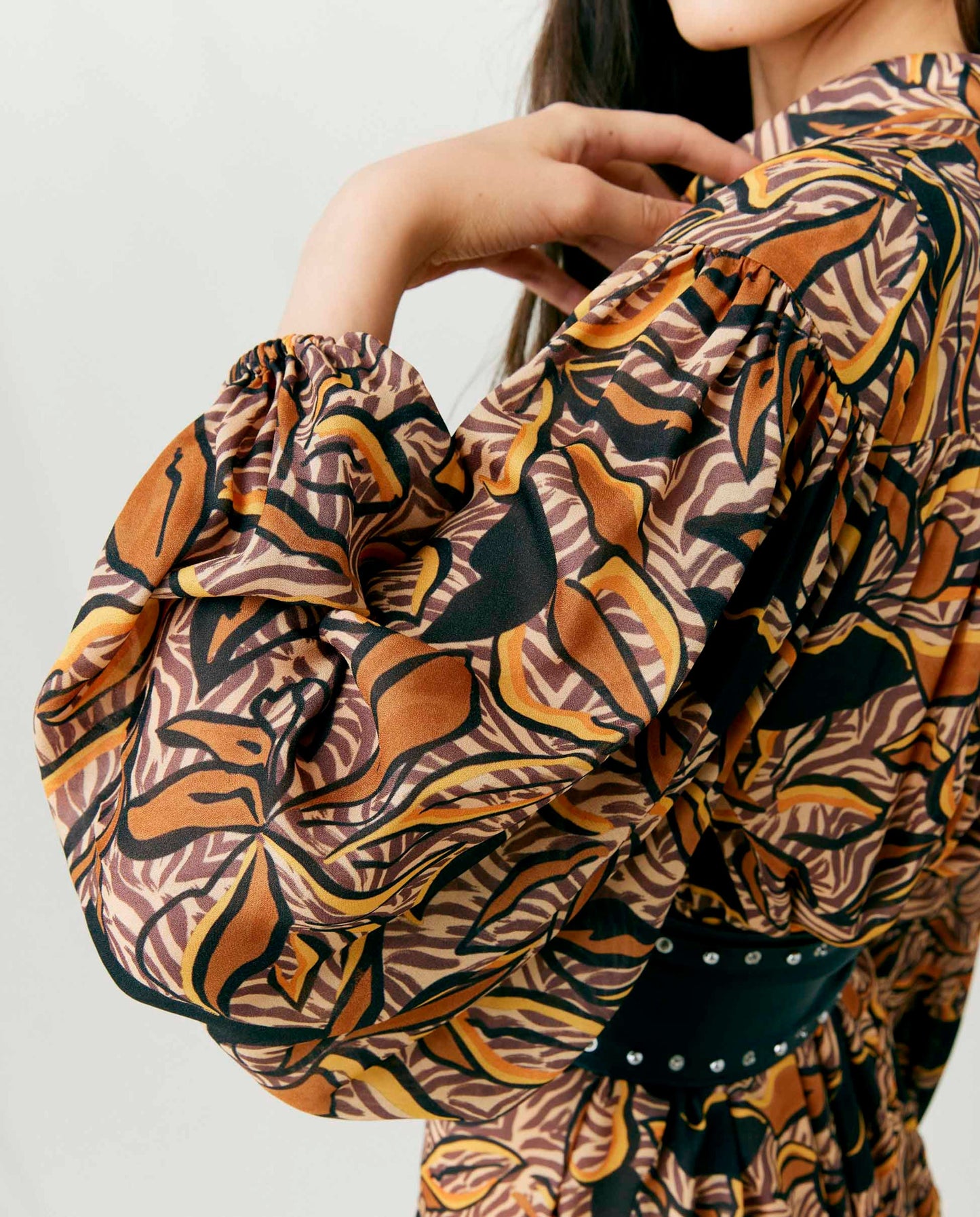 LINA | Vestido corto manga larga